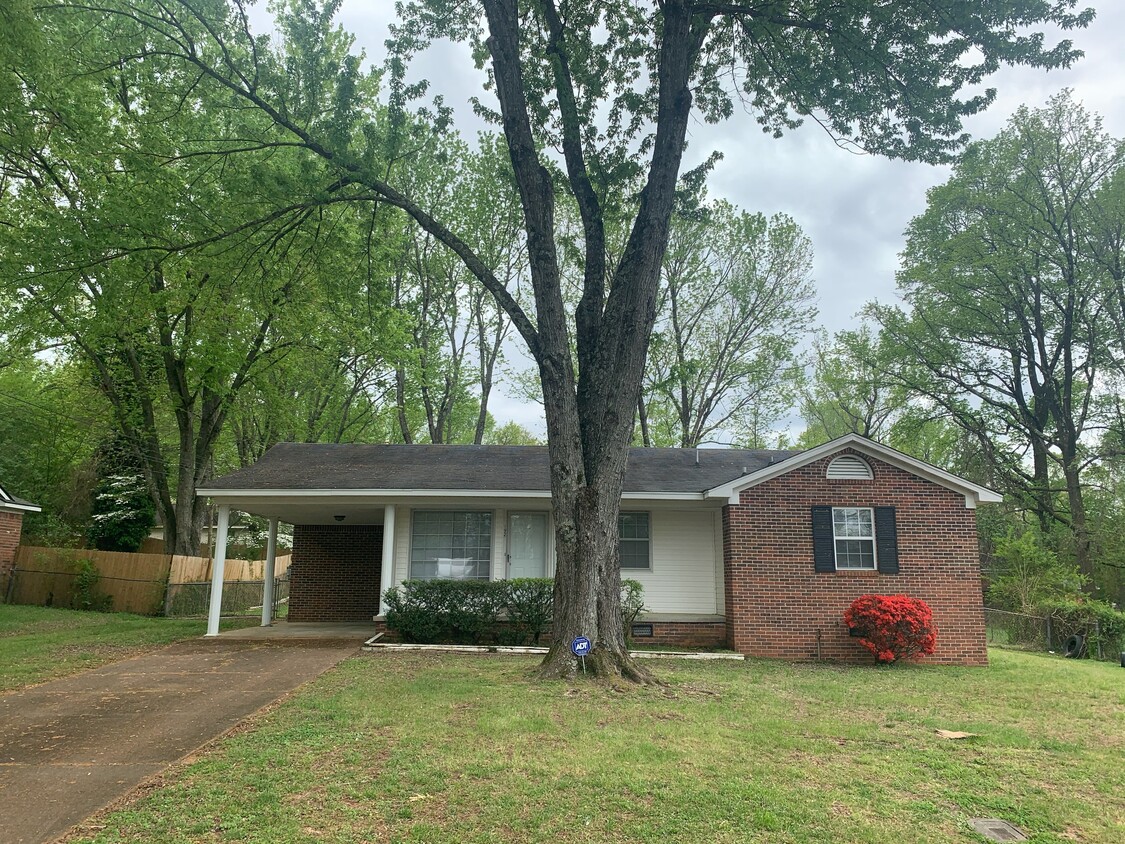 192 Holiday Dr, Jackson, TN 38305 House Rental in Jackson, TN