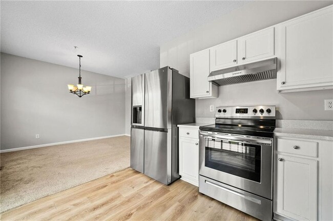Building Photo - 605 Market Pl Ln