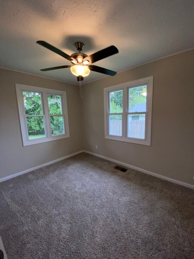 Building Photo - 1902 Burry Cir Dr