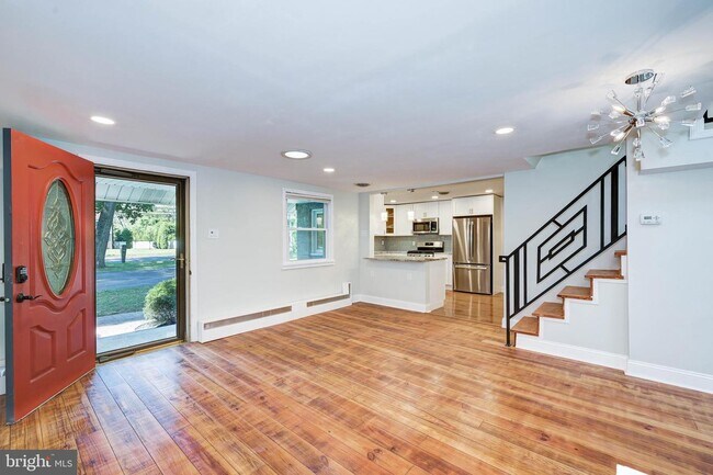 Building Photo - 709 Kresson Rd