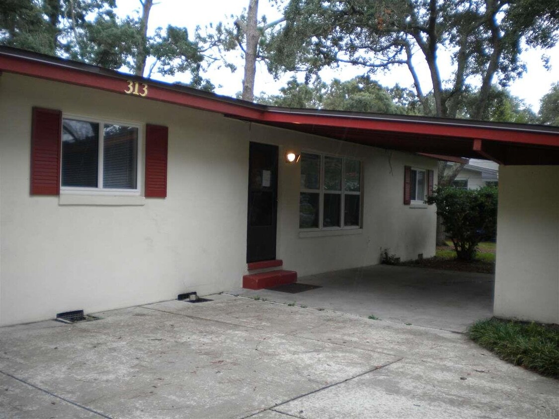 313 Washington Ave, Gulf Breeze, FL 32561 House for Rent in Gulf