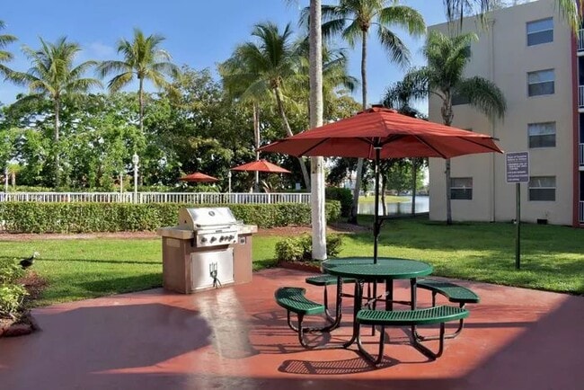 Foto del edificio - 12245 SW 18th Terrace