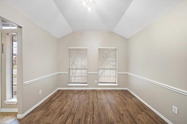 Building Photo - 4143 Tree Moss Pl