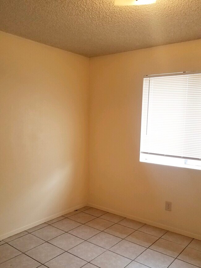 Bedroom #1 - 2138 S Walnut Ave