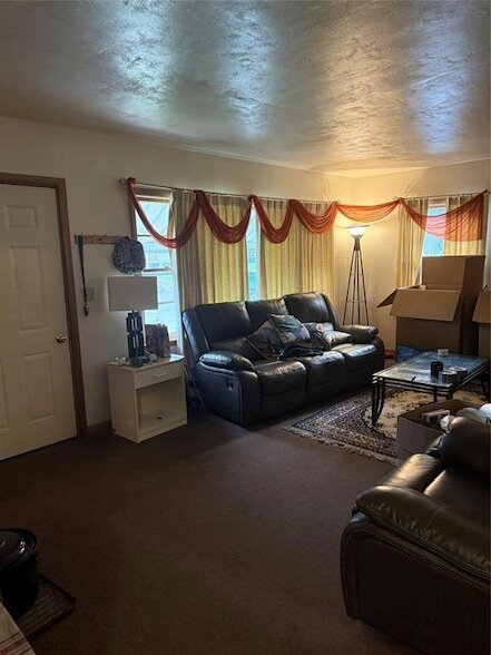 Foto del edificio - 703 16th St