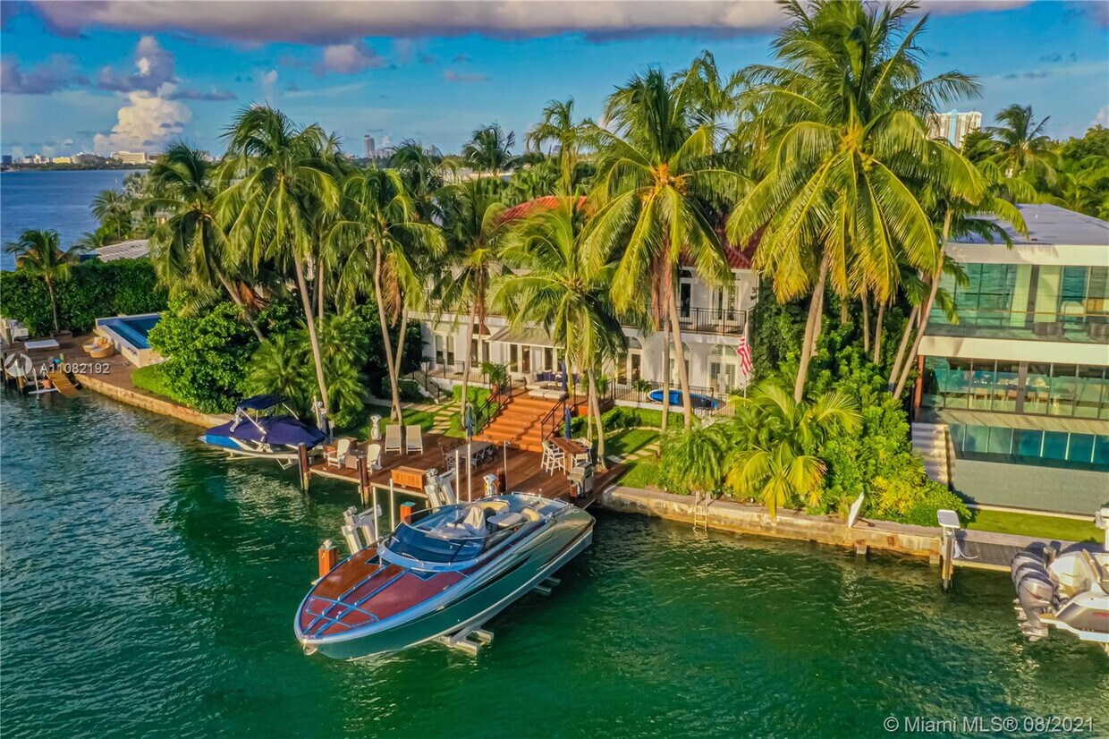 814 W Dilido Dr, Miami Beach, FL 33139 House Rental in Miami Beach