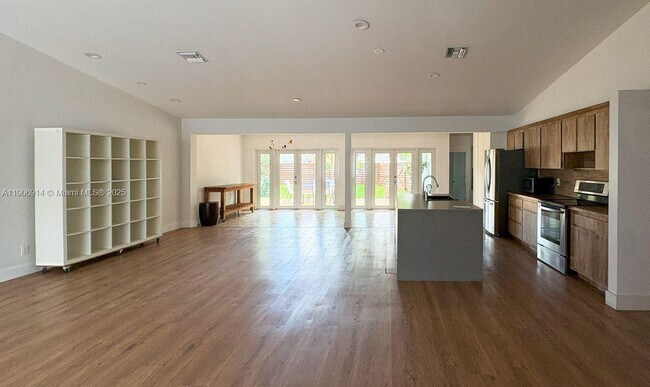 Building Photo - 3330 Liberty St