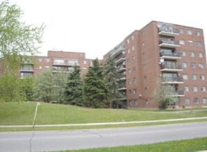 Building Photo - 1901 Martin Grove Rd