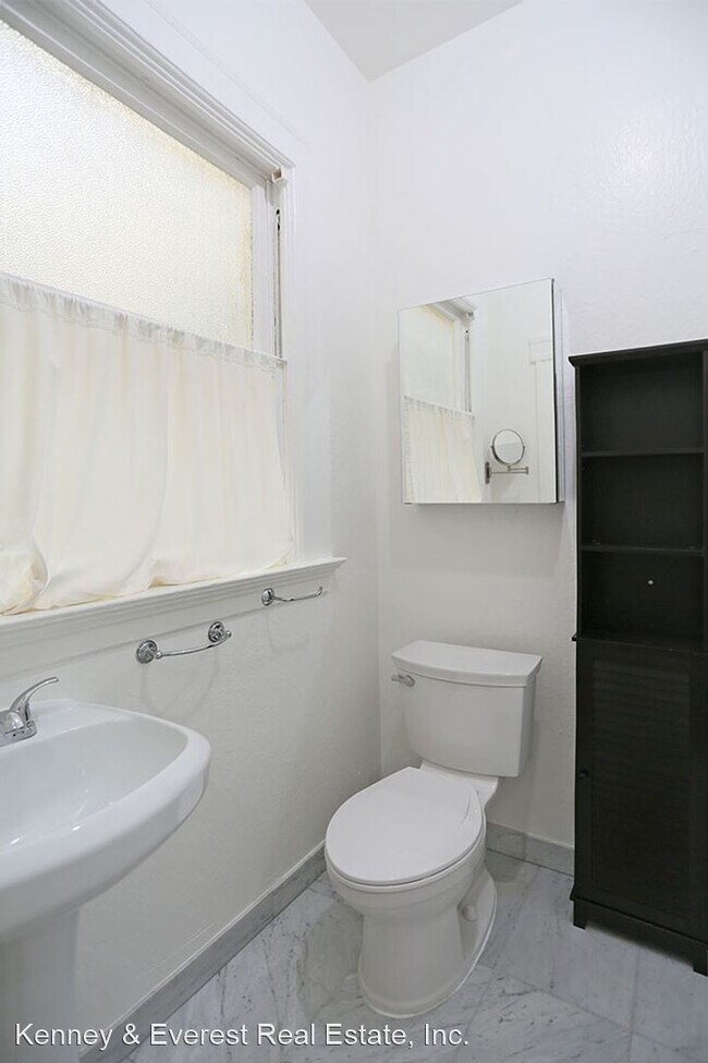 Building Photo - 2 br, 1 bath House - 1732 Grant Avenue