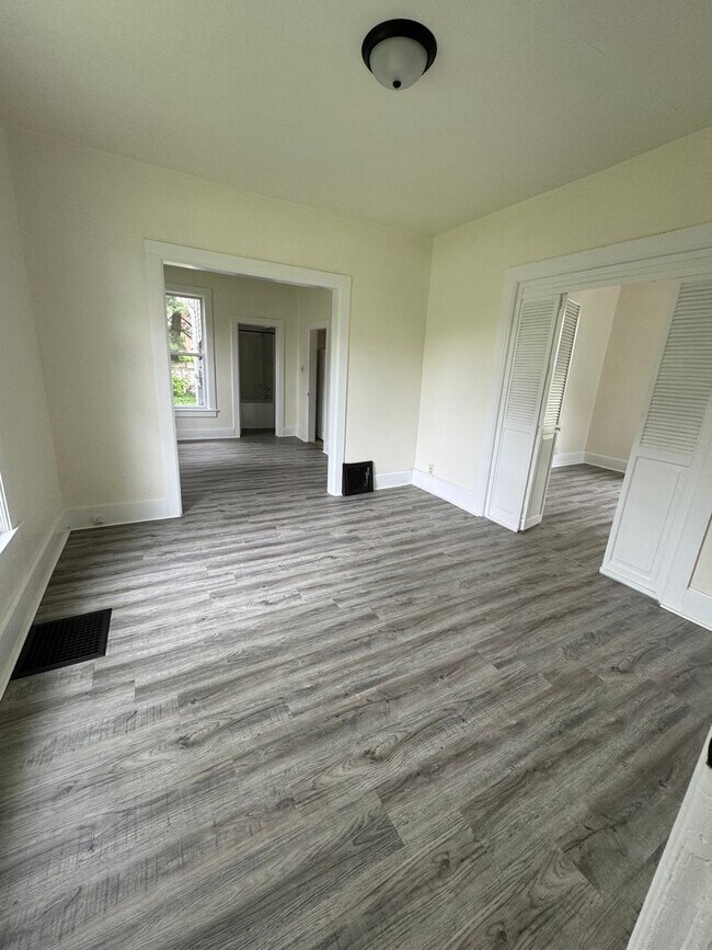 Foto del edificio - Nice 3-Bedroom Home For Rent in Elkhart