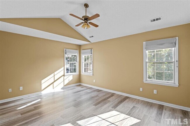 Building Photo - 5212 Blakeley Ln