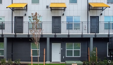 Building Photo - Garden Park Estates