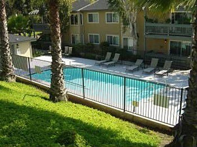 Foto del edificio - 225 W El Norte Pkwy