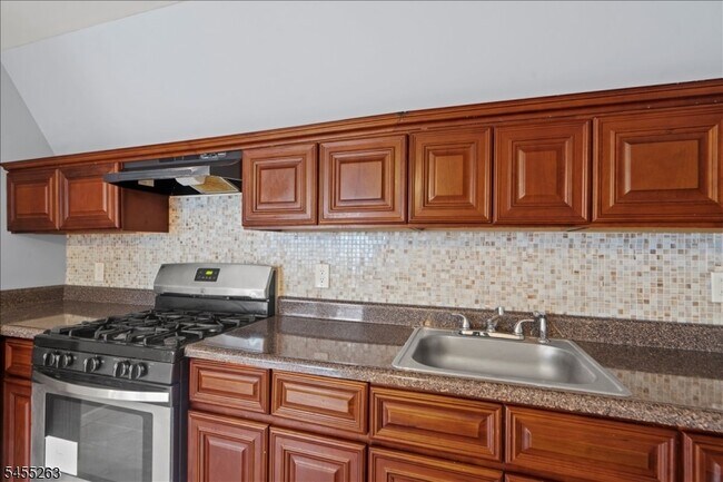 Foto del edificio - 46 Halsted St