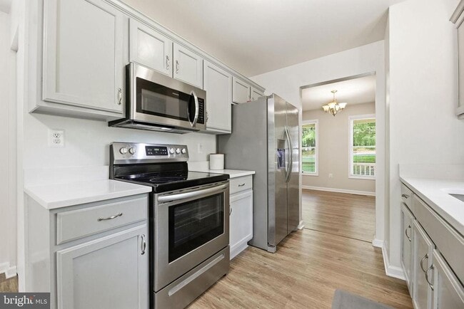 Building Photo - 345 Chippewa Ln