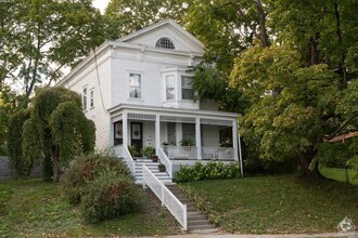 Building Photo - 123 Greene St