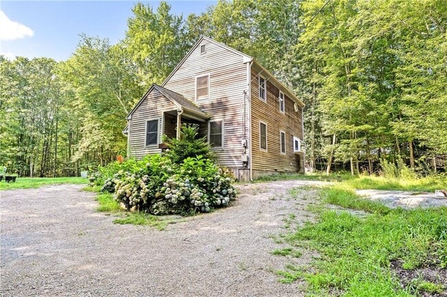 Building Photo - 45 S Killingly Rd