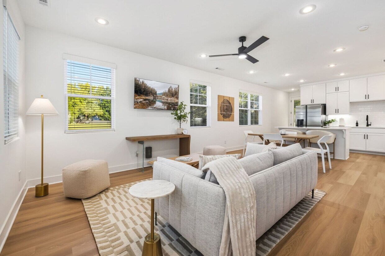 Foto principal - 1324 Van Buren Ave