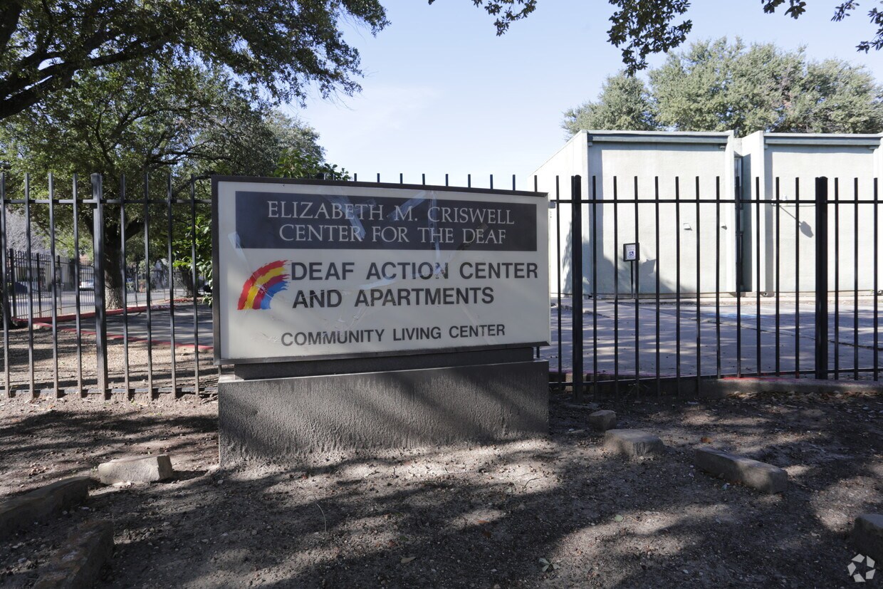 Foto principal - Elizabeth M. Criswell Apartments