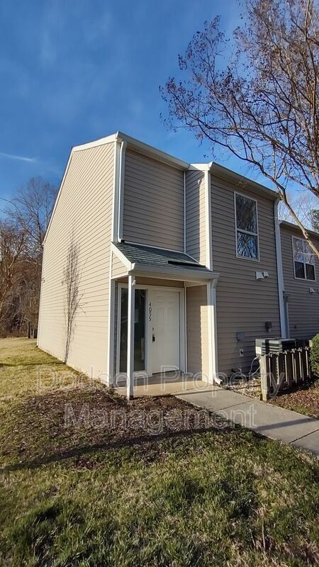 Primary Photo - 4055 Midlands Rd