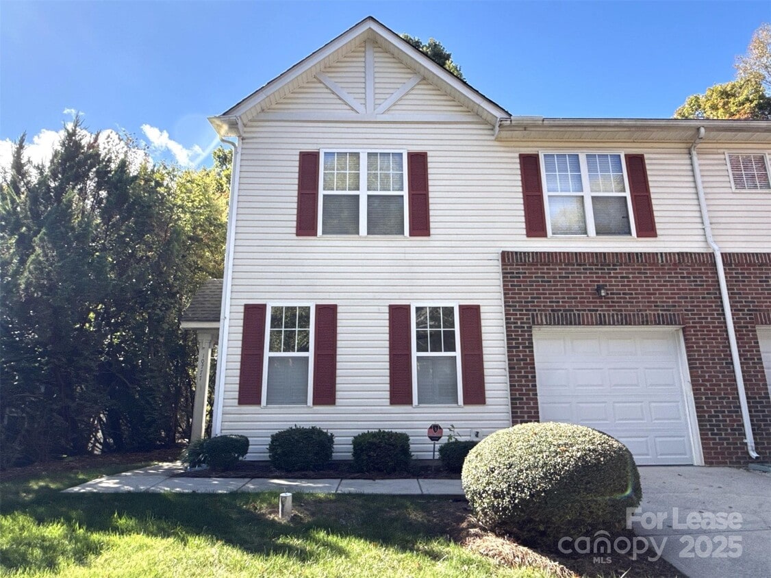 Primary Photo - 10777 Essex Hall Dr