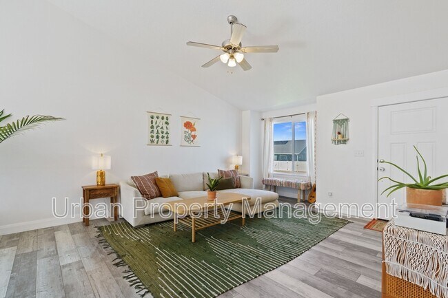 Foto del edificio - 4082 N Poplar Dr