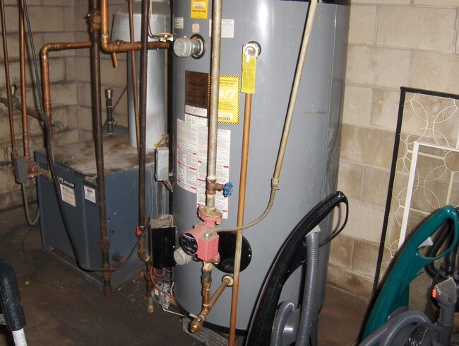  - 3024-3050 W Iona Ter