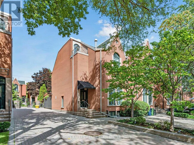 Building Photo - 26 Marlborough Ave
