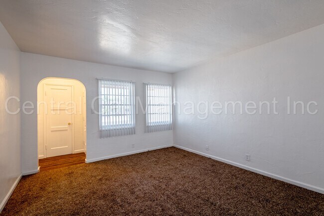 Foto del edificio - 3 Bedroom/2 Bath Home - $1695 per Month!