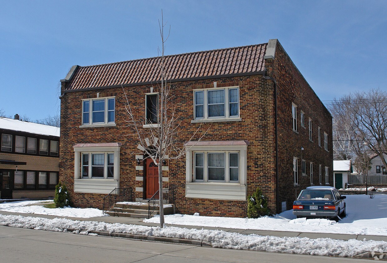 Foto del edificio - 3059 S Howell Ave
