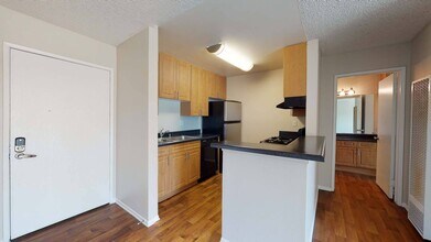 Interior Photo - Huntington Vista