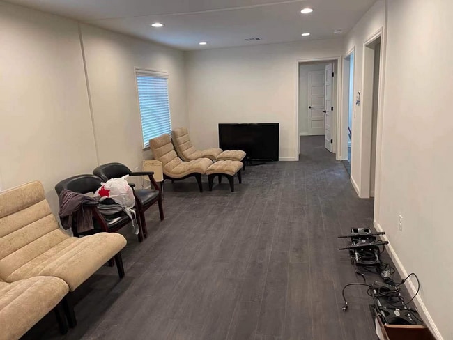 Foto del edificio - 1011 E 67th St