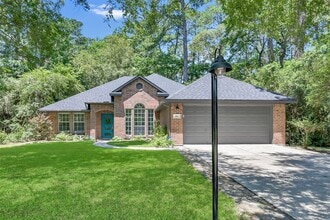 Building Photo - 84 Oak Grove Ln