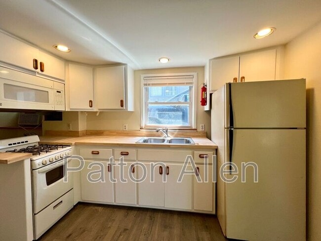 Foto del edificio - 29 Parkman Ave