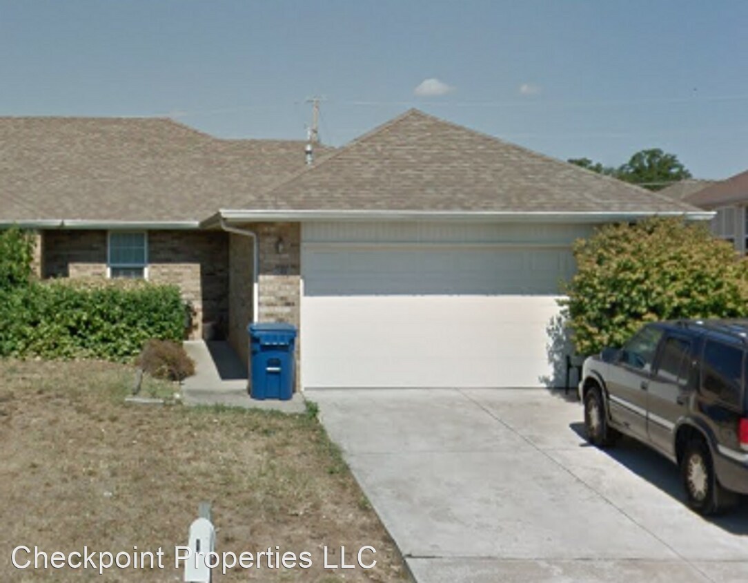 801 Foxx Dr, Nixa, MO 65714 House Rental in Nixa, MO