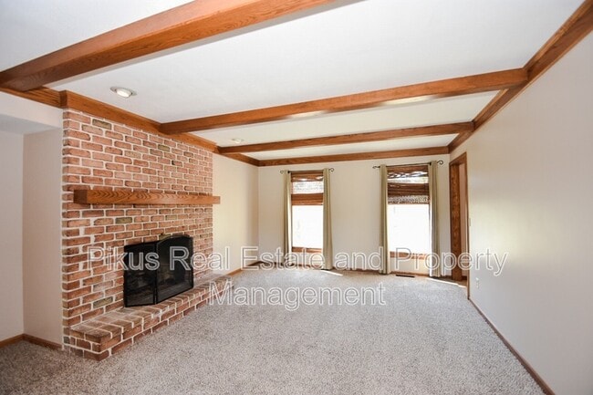 Building Photo - 8214 Bricker Rd NW