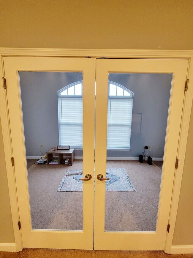 Foto del edificio - 100-100