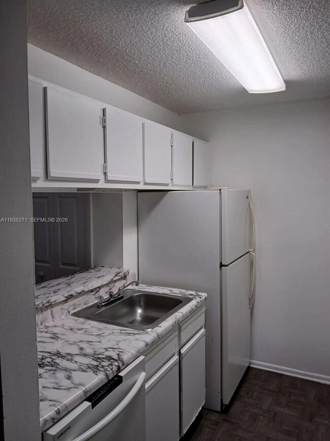 Building Photo - 4521 W McNab Rd