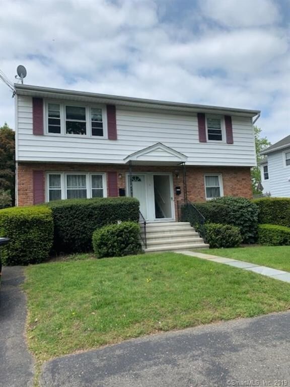 5 Triangle St Unit B, Norwalk, CT 06855 Room for Rent in Norwalk, CT