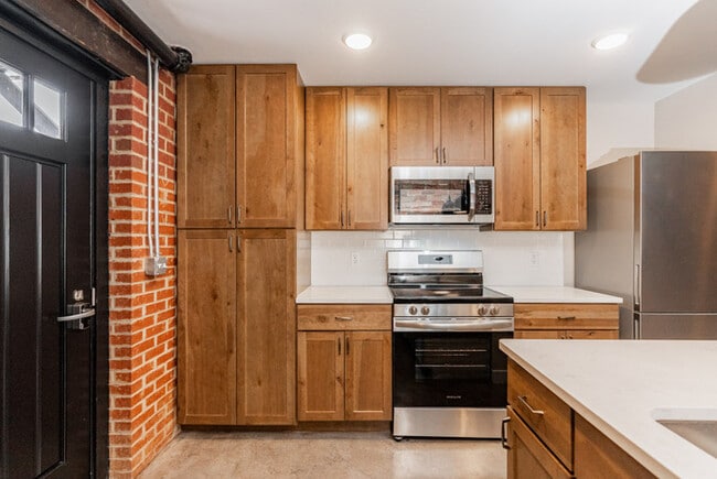 Photo - 225 Old South High St Apartment