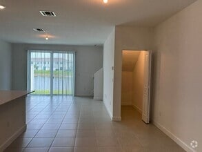 Building Photo - 530 Rivergrass St