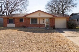 Building Photo - 2333 Seabreeze Dr