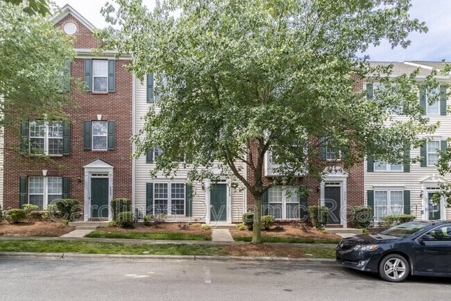 Foto del edificio - 9618 Blossom Hill Dr