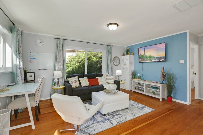 Foto del edificio - 609 Morris Ave S
