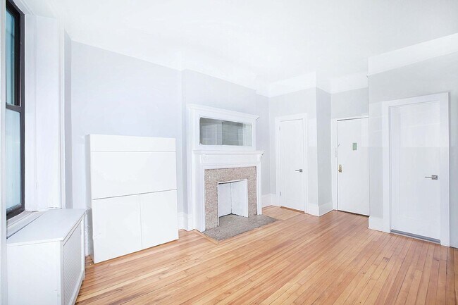 Building Photo - 462 W 141st St