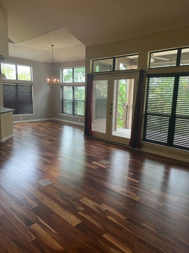 Foto del edificio - Beautiful 2 Bedroom 2 Bath condo in George...