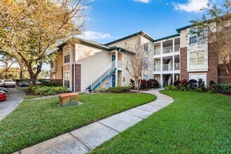 Building Photo - 10028 Strafford Oak Ct