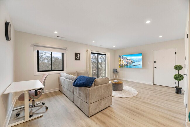 Foto del edificio - 2316 W Estes Ave