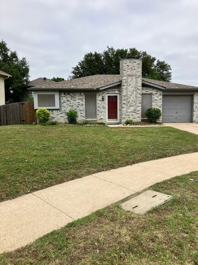 Foto principal - 2083 Rodeo Ct