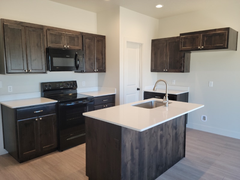 683 N Old Fort Dr, Springville, UT 84660 Townhome Rentals in